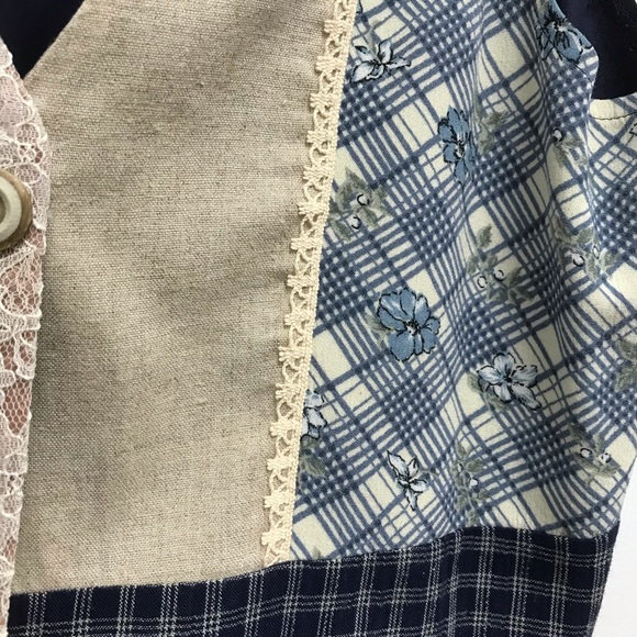 Pretty Vintage Vest - Picture 4 of 11